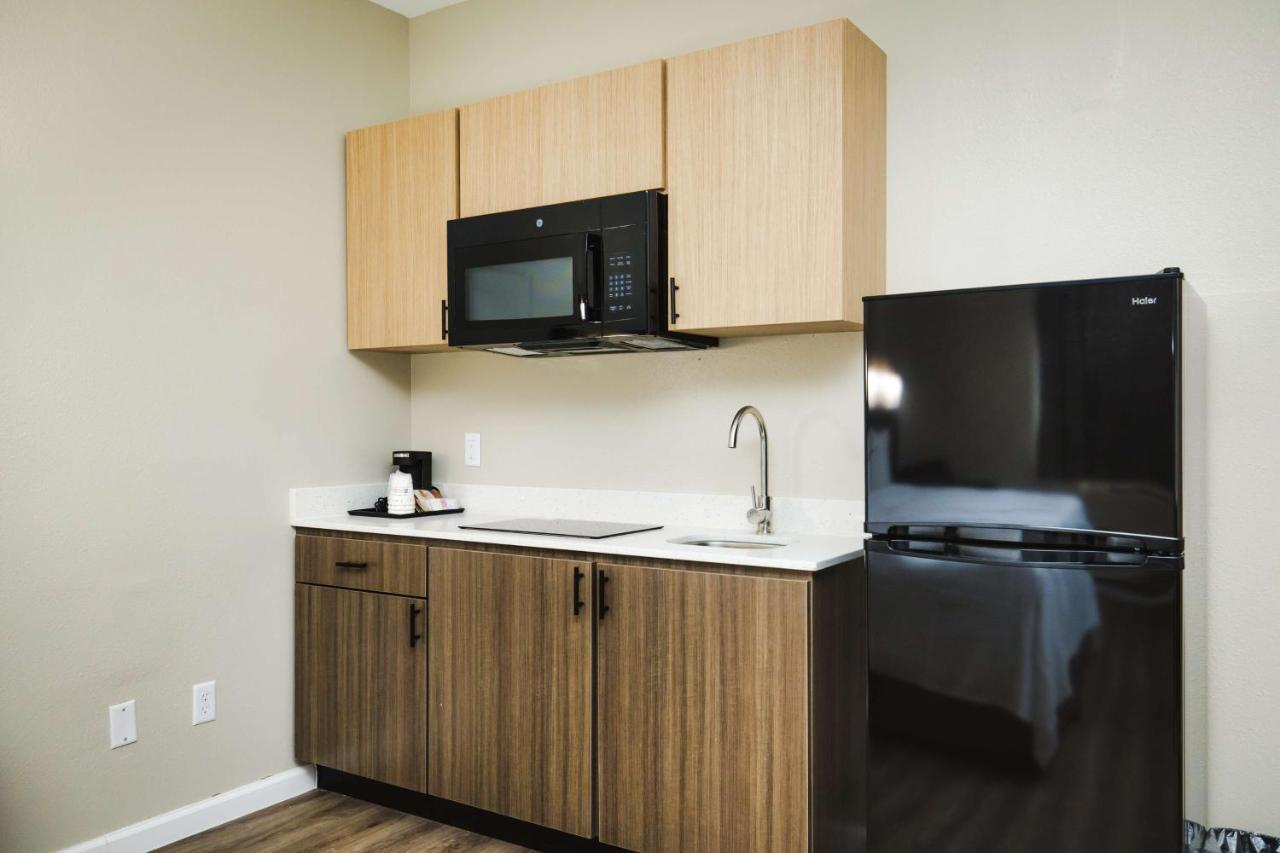 Surestay Studio By Best Western Conroe Downtown Exterior photo